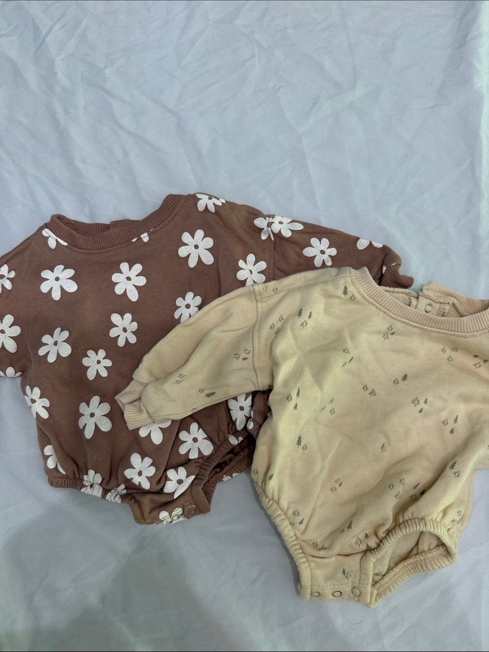 Set of fleece lined long sleeved onesies